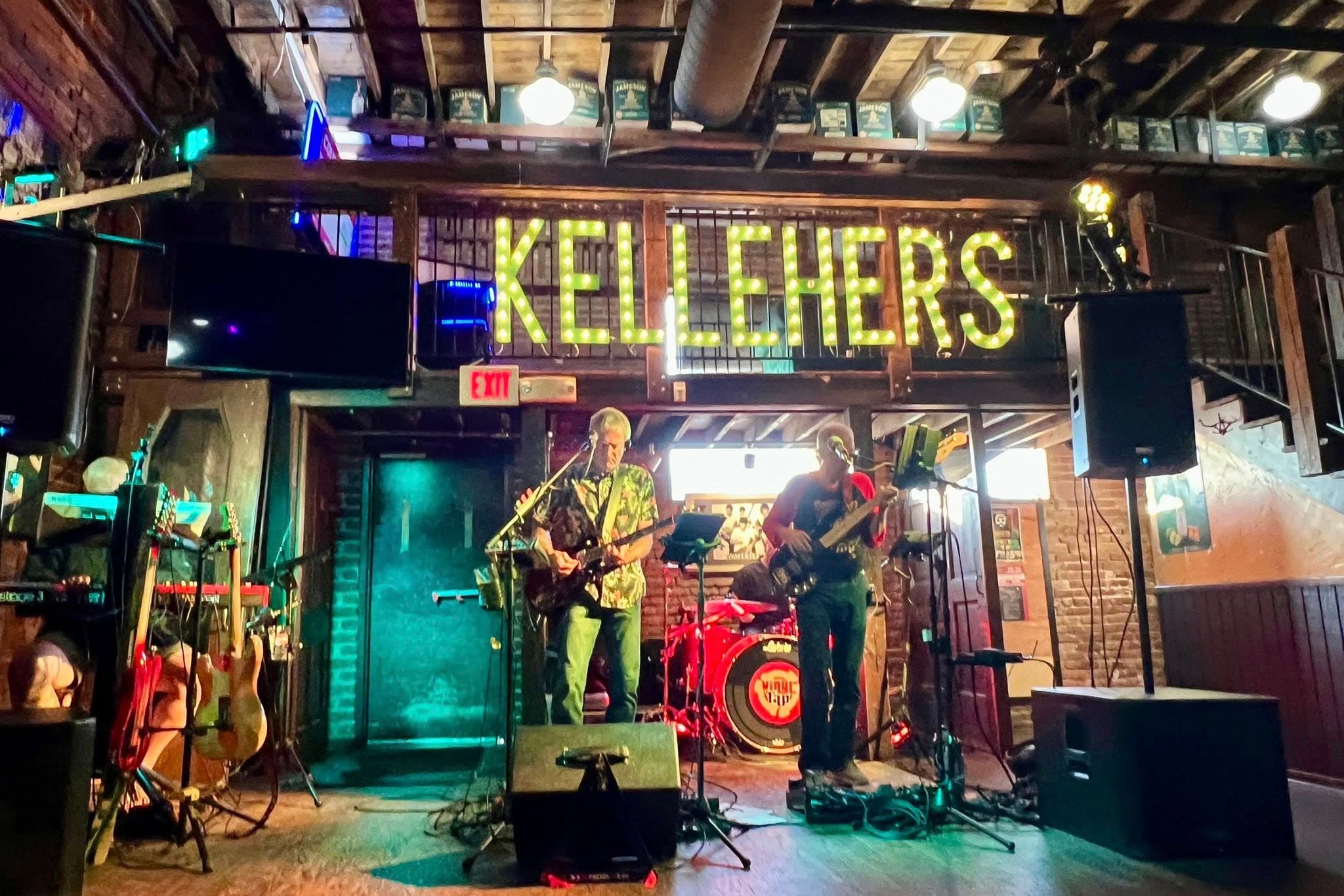 Kelleher's Irish Pub - Photo 9