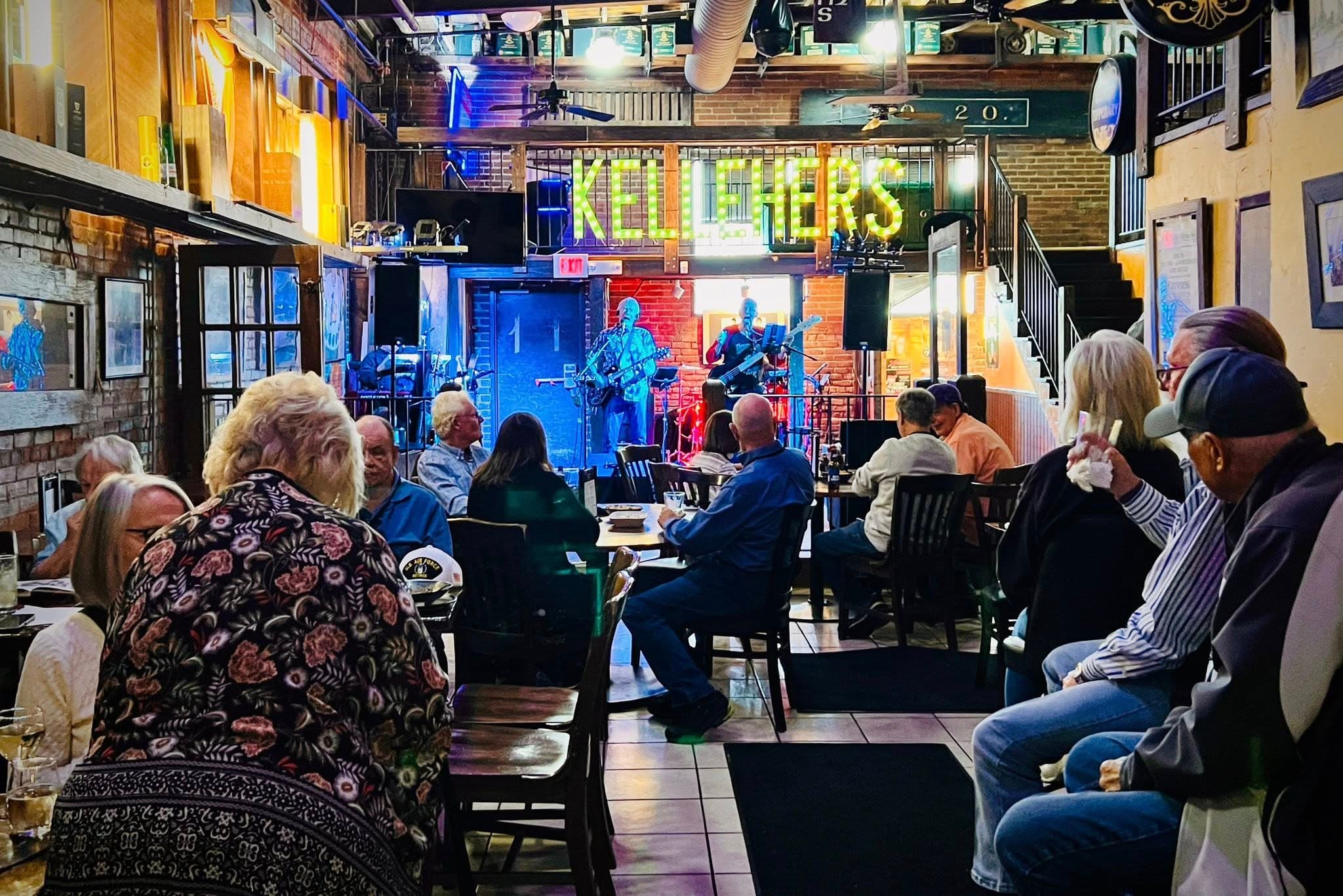 Kelleher's Irish Pub - Photo 15